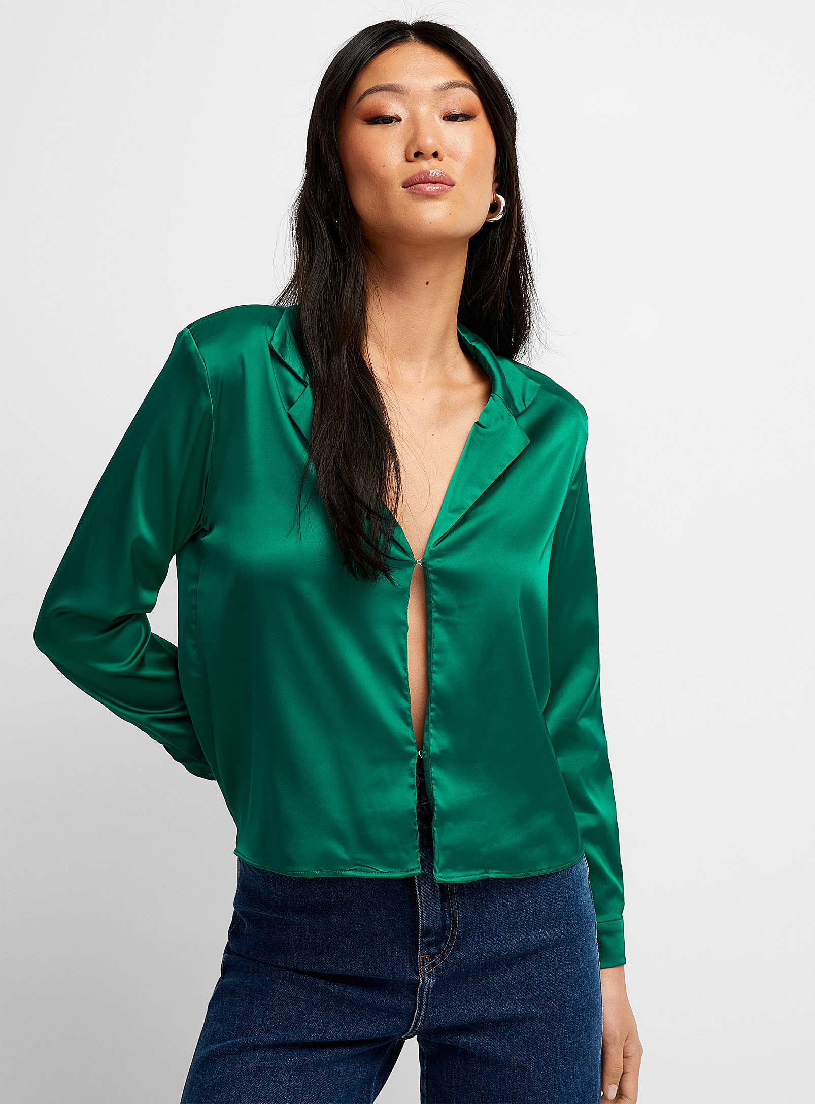Icone Notch Collar Satiny Blouse In Green