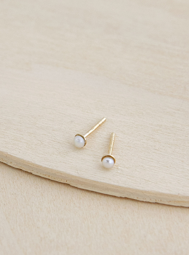 Camillette Gold Single pearl solid gold stud earrings