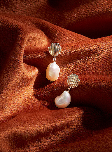 Pearl and shell earrings