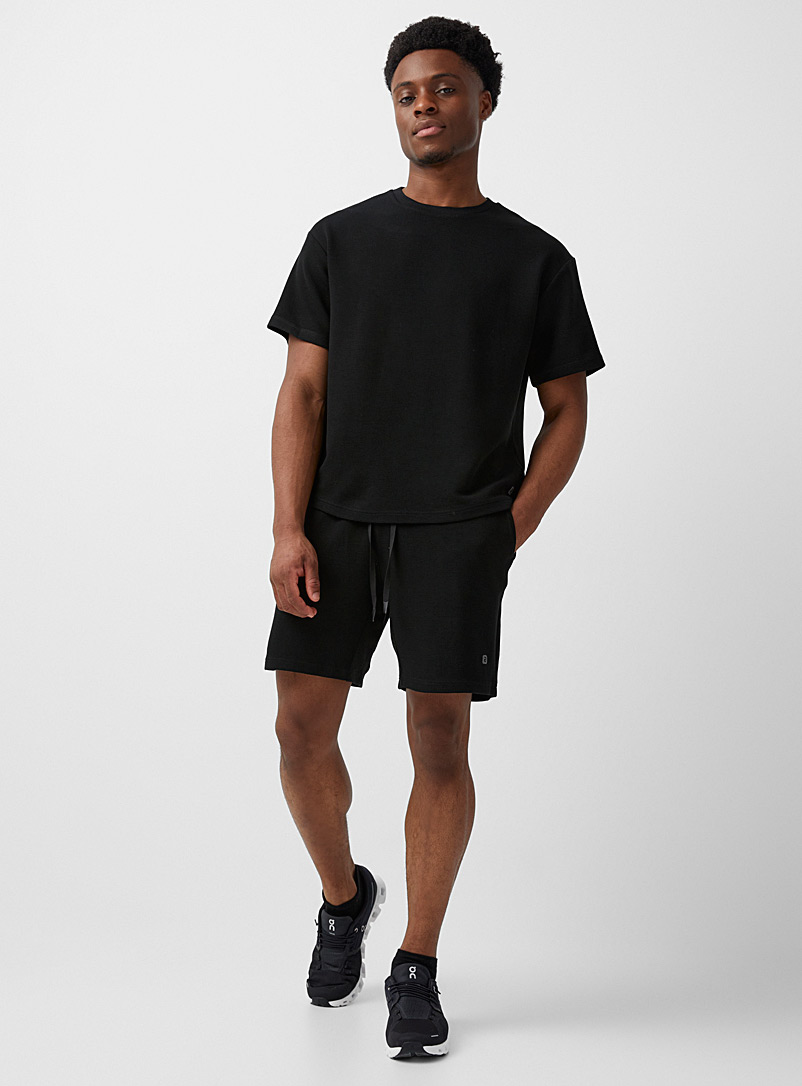 I.FIV5 Black 3D waffled jersey short for men