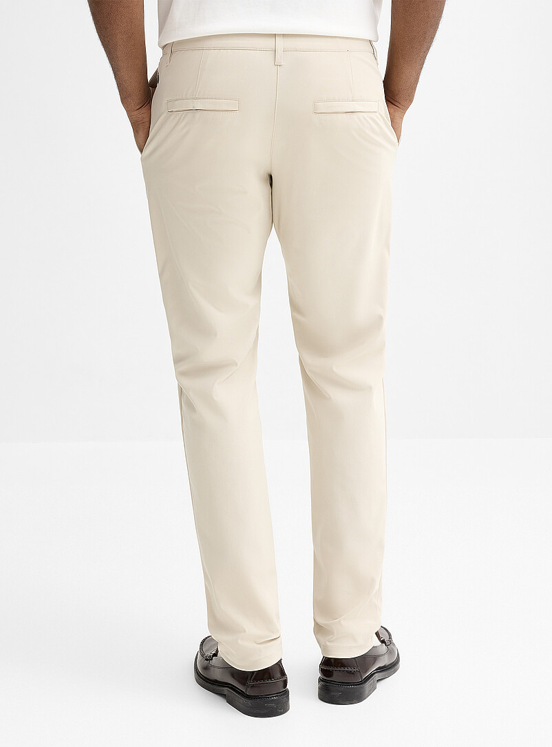 Le 31: Le chino performant Coupe Stockholm - &Eacute;troite <b>Collection Innovation</b> Noir pour homme