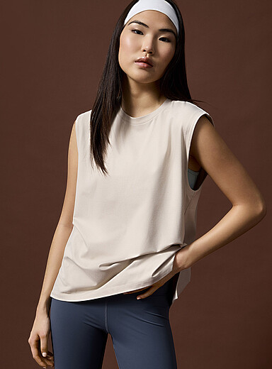 Ultra-soft sleeveless T-shirt