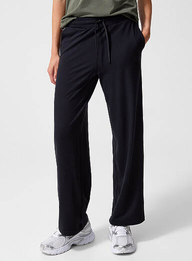 Ultra-soft wide-leg pant
