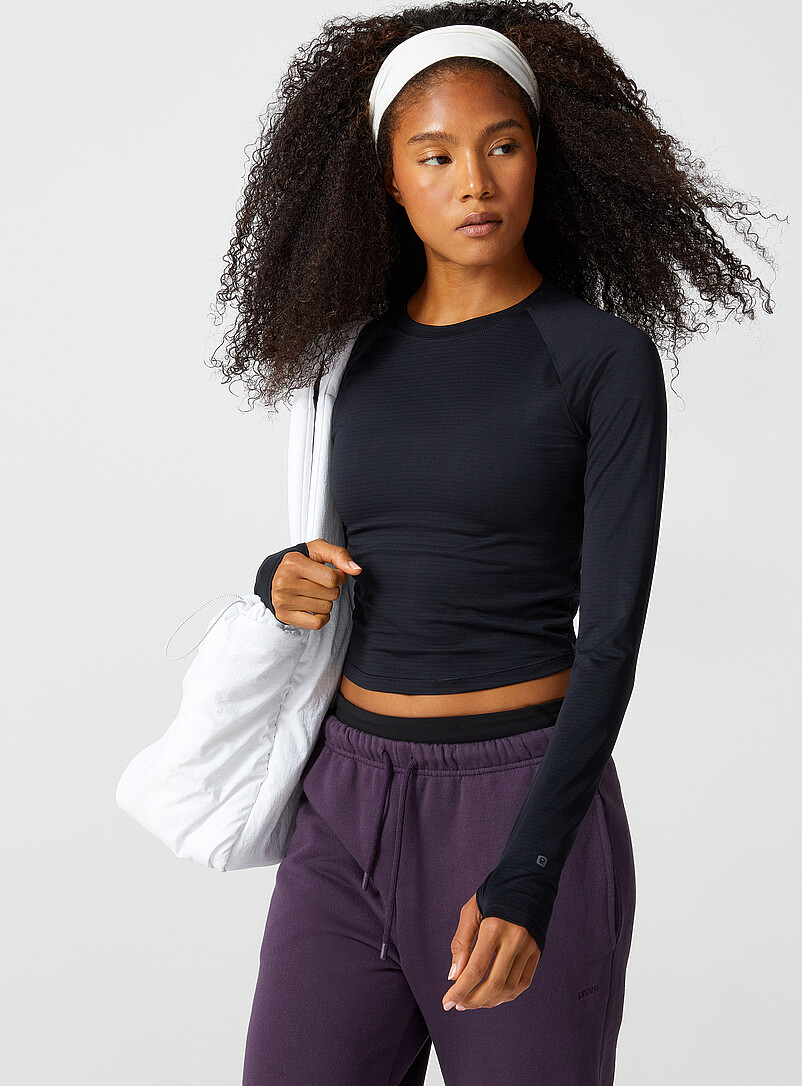 I.FIV5 Black Long-sleeve micro-perforated cropped T-shirt for women