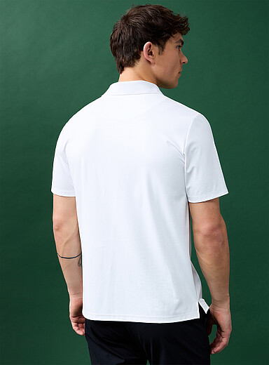 Piqu&eacute;-style microfibre golf polo