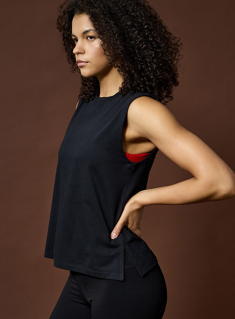 Ultra-soft sleeveless T-shirt product image (primary)
