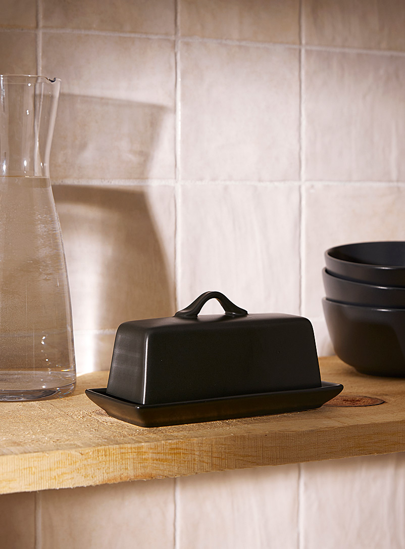 Matte ceramic butter dish product image (primary)