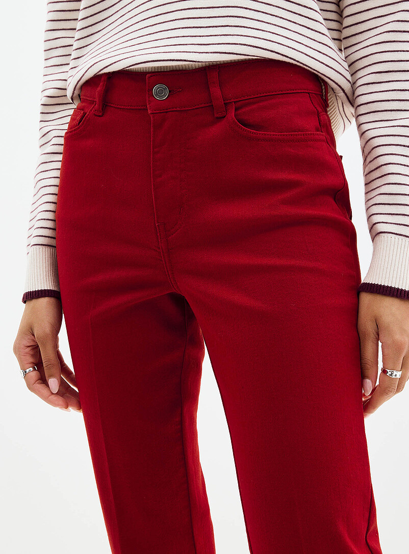 Contemporaine: Le pantalon extensible denim l&eacute;ger <b>Coupe : jambe droite, taille r&eacute;guli&egrave;re</b> Sable pour femme