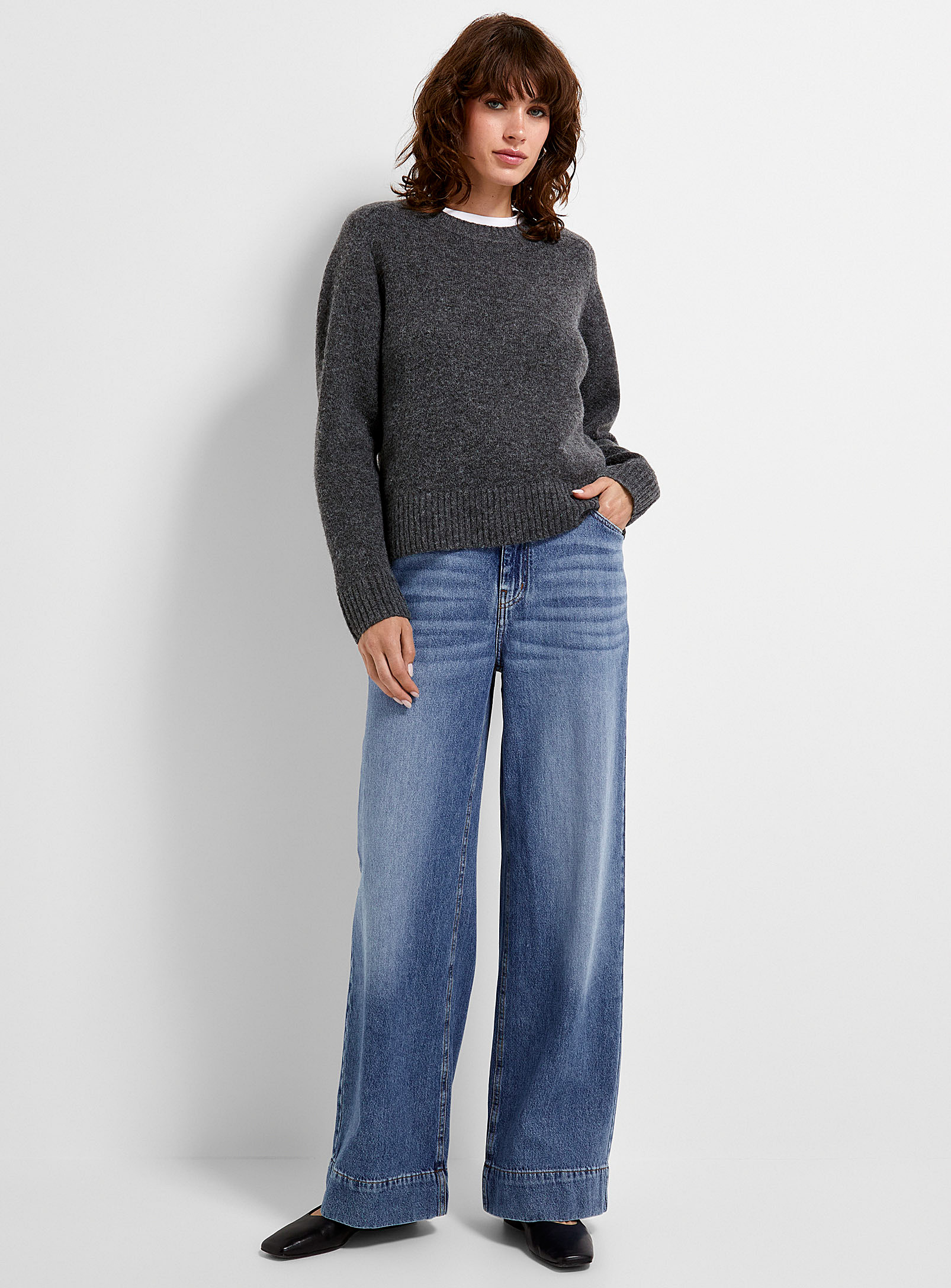 Contemporaine - Women's Faded organic cotton wide-leg jean