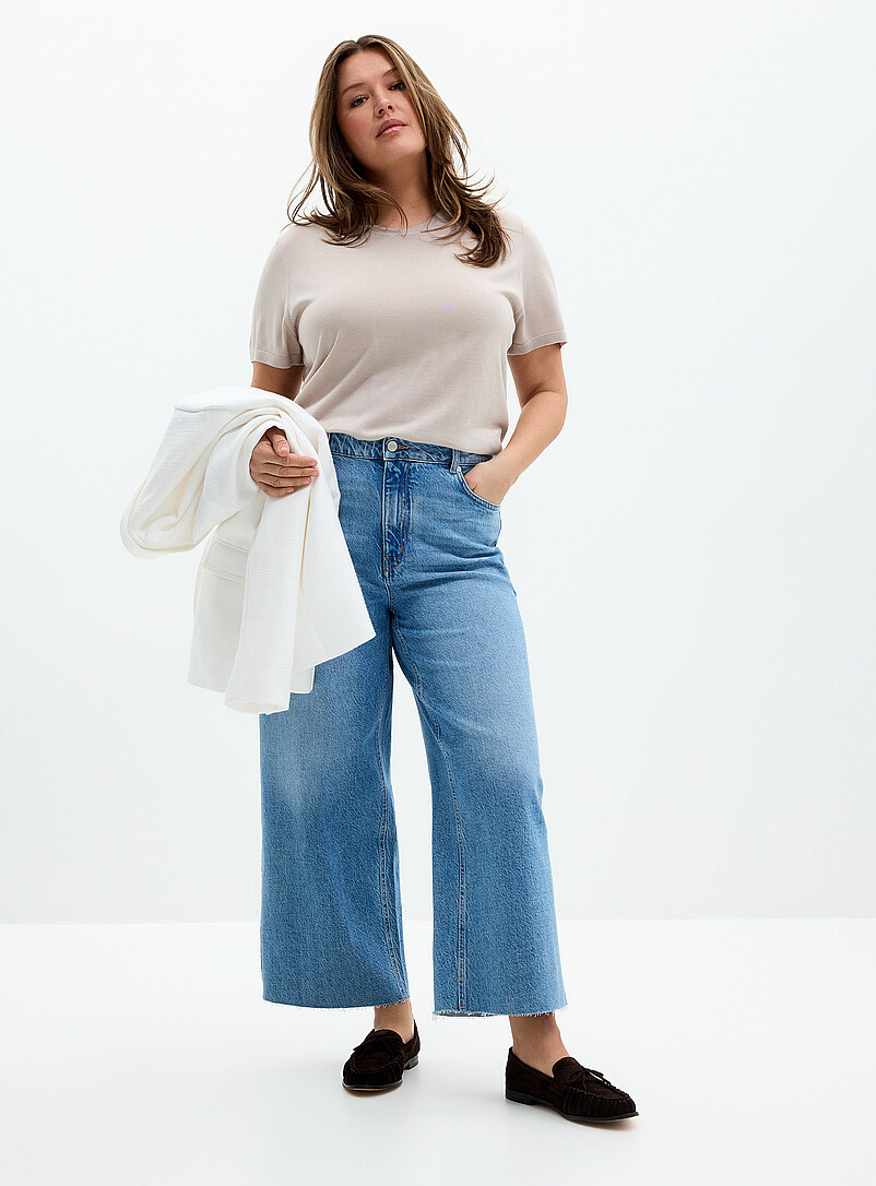 Raw hem ankle jean Fit: Wide leg, high rise product image (primary)