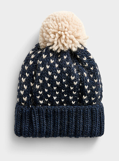 La tuque tricot c&oelig;urs &agrave; pompon  <b>Collection exclusive d'Italie</b>