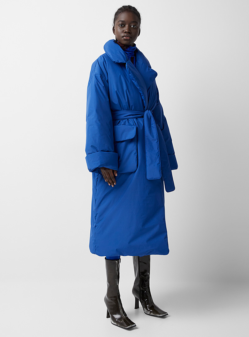 Quartz Co. x Lecavalier: Le manteau St-Moritz Bleu royal-saphir pour femme