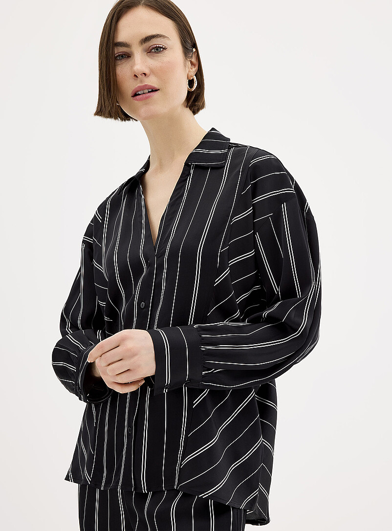 Chemise noir à rayures blanches pour femme - à manches longues Chemise noir à rayures blanches pour femme - à manches longues