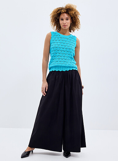 Noelle black poplin culotte <b>Fit: Ultra-wide leg, high rise</b>
