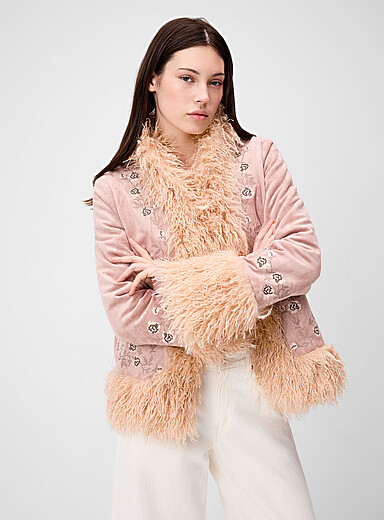 Daisy Street: La veste fausse fourrure fris&eacute;e roses Vieux rose pour femme