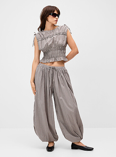 Daisy Street Checks Sesame barrel-leg pant <b>Fit: Barrel leg, high rise</b> for women
