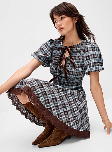 Daisy Street: La minirobe smock&eacute;e manches bouffantes carreaux Bleu &agrave; motifs pour femme