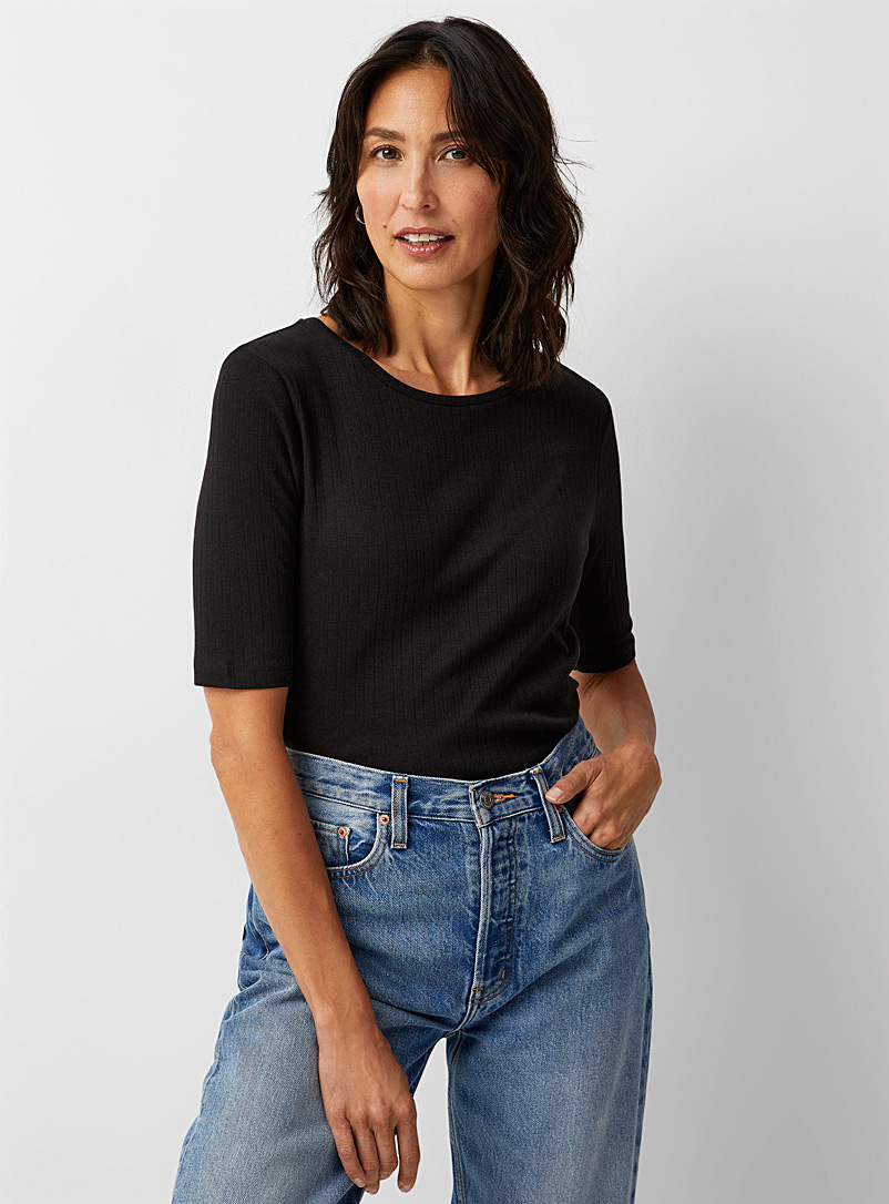 Contemporaine Black Flat ribbing fitted T-shirt for women