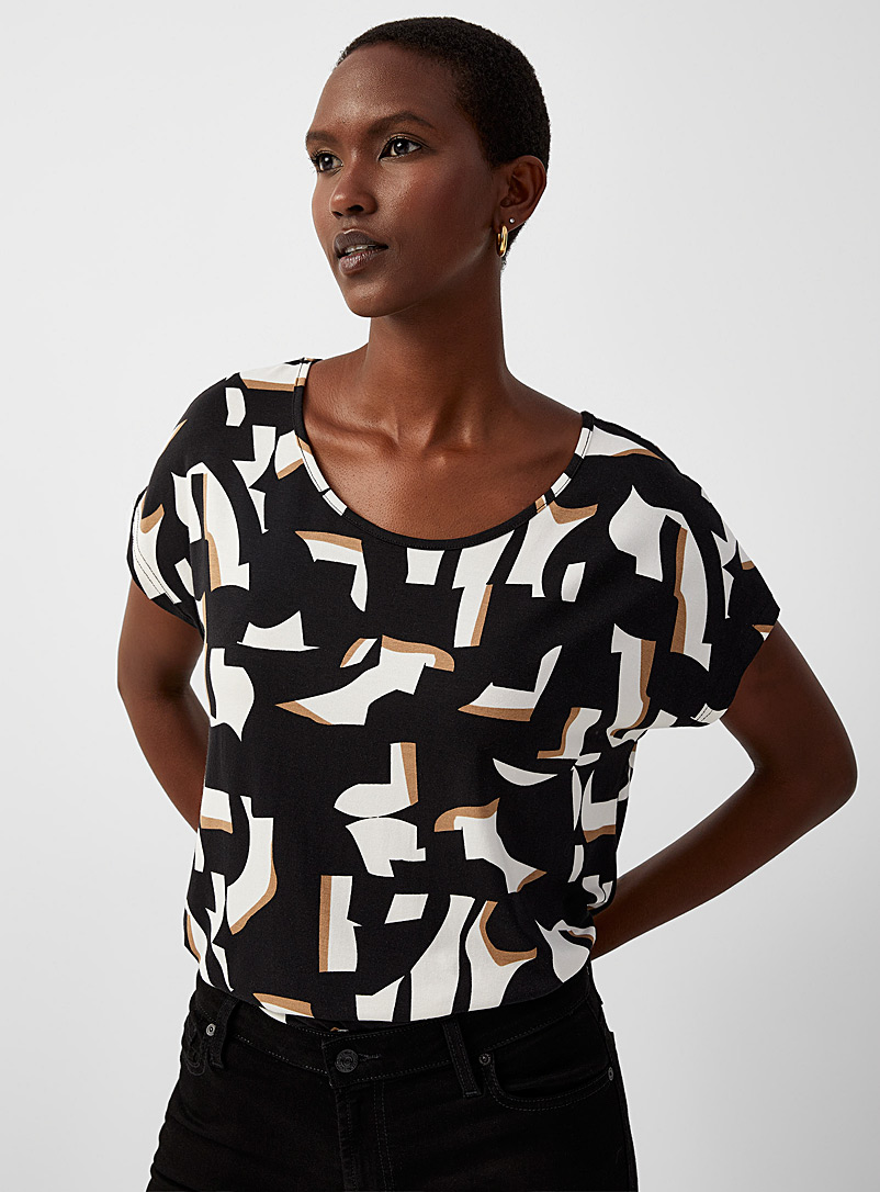 Contemporaine Black and White Three-tone geometry T-shirt for women