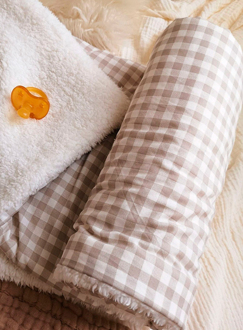 The Butter Flying: La couverture pour b&eacute;b&eacute; vichy effet mouton Ivoire - Beige cr&egrave;me