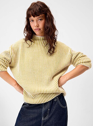 Twik Patterned Green Two-tone ribs funnel-neck sweater for women