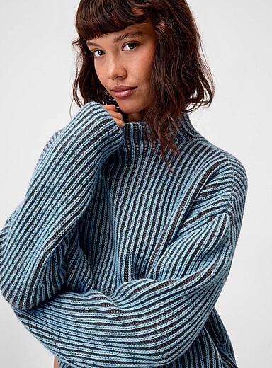 Twik Patterned Blue Two-tone ribs funnel-neck sweater for women