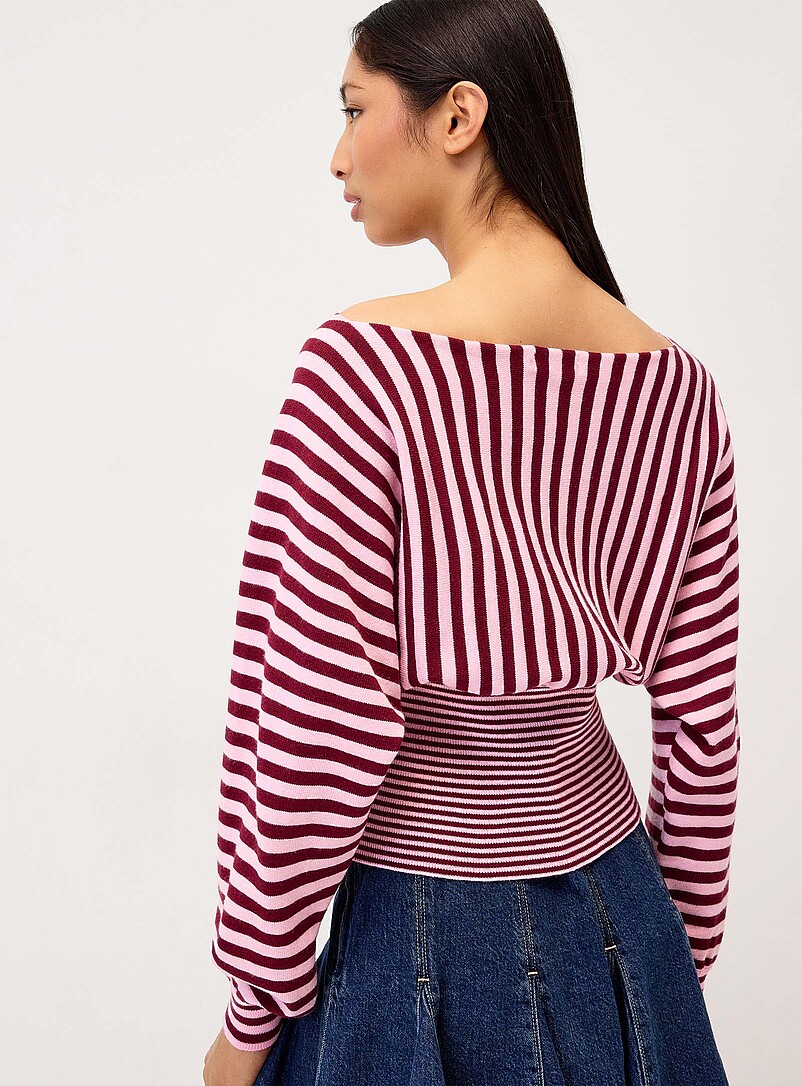 Twik: Le chandail taille ajust&eacute;e ray&eacute; Orange &agrave; motifs pour femme