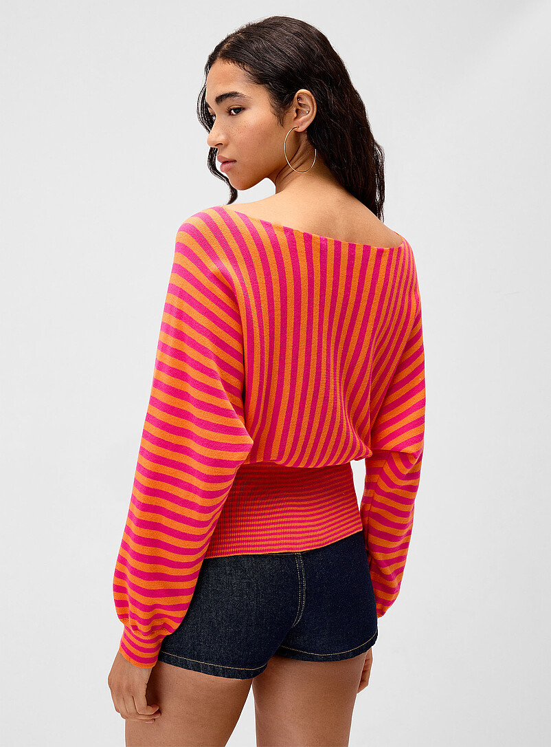 Twik: Le chandail taille ajust&eacute;e ray&eacute; Orange &agrave; motifs pour femme