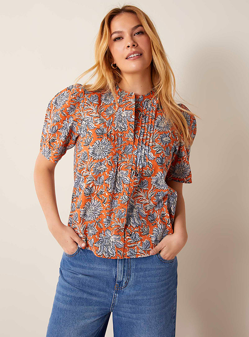 Yerse: La blouse plissée jardin vibrant Orange à motifs pour femme