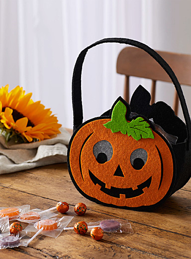 Smiling pumpkin felt bag | Simons Maison | Stylish Objects & Decor ...