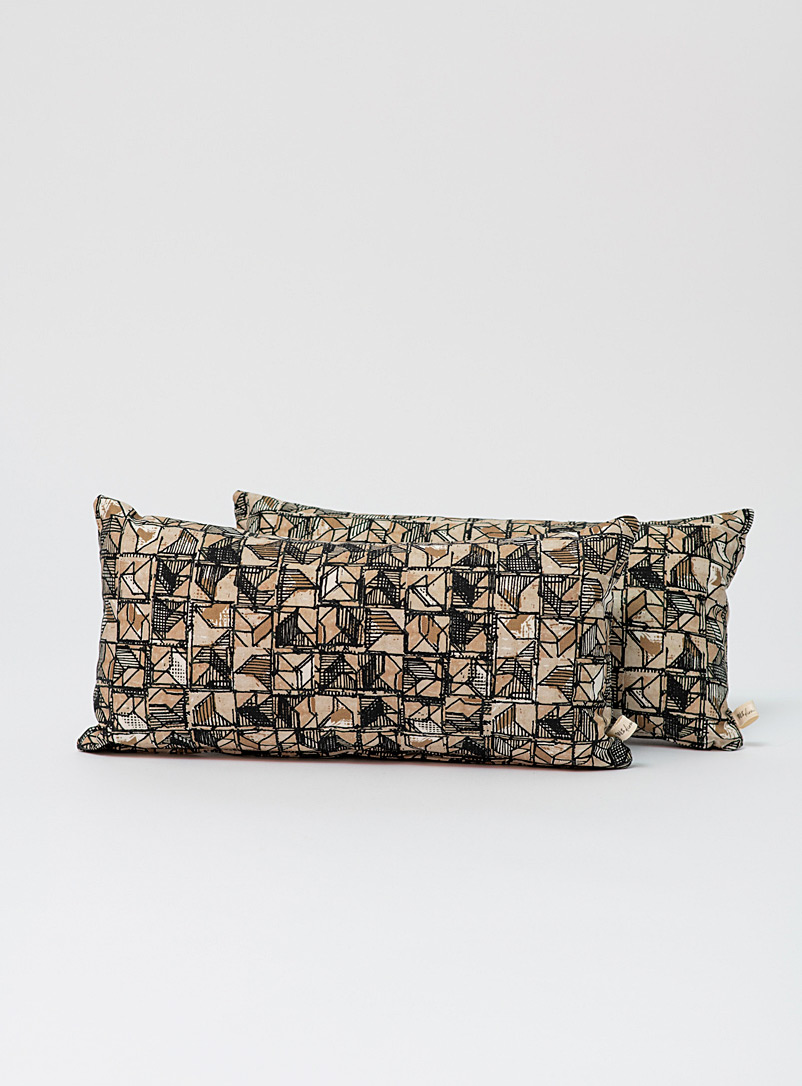 Très dion Assorted brown  Rectangular Copper Cadence cushion 28 x 53.5 cm