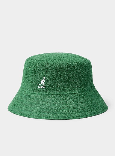 Le bob ratine boucl&eacute;e logo brod&eacute;