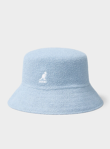 Le bob ratine boucl&eacute;e logo brod&eacute;