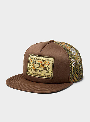 Duck-emblem trucker cap