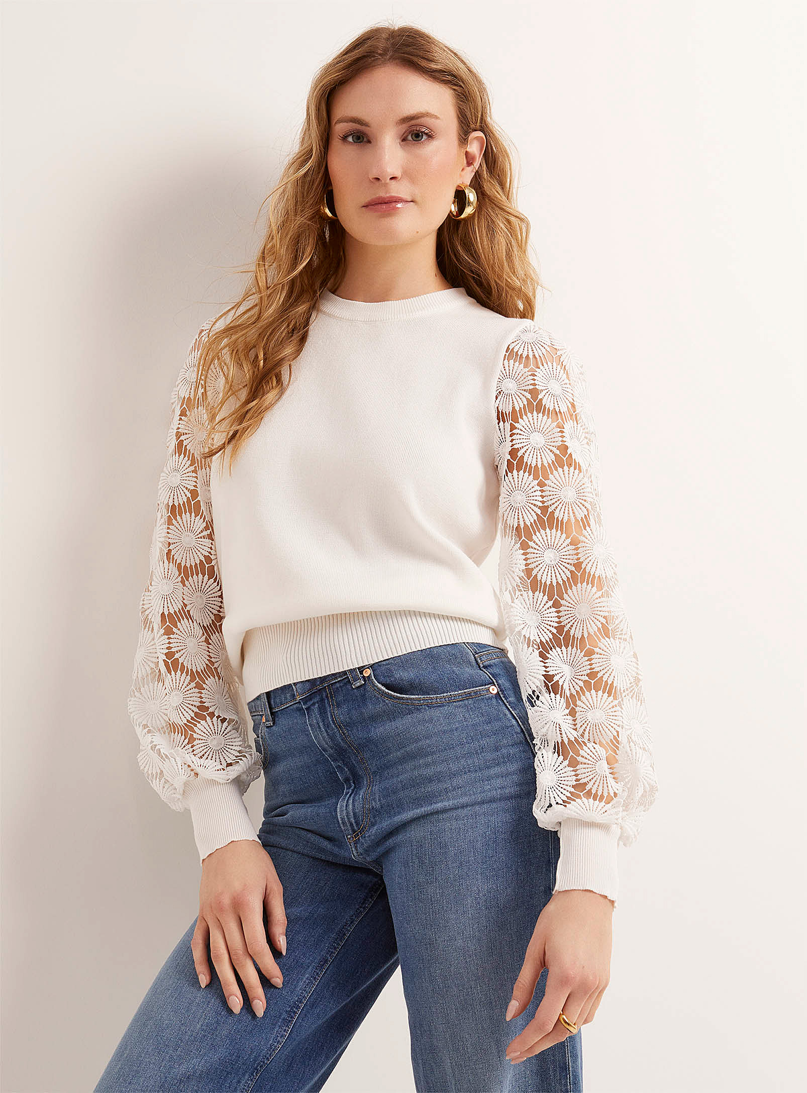Contemporaine Crocheted Daisies Sleeves Sweater In White