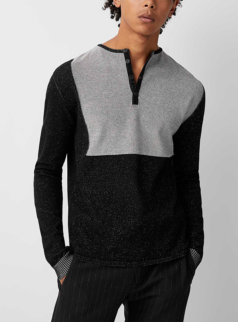 Sarah Pacini MAN Black Henley speckled accent block sweater for men