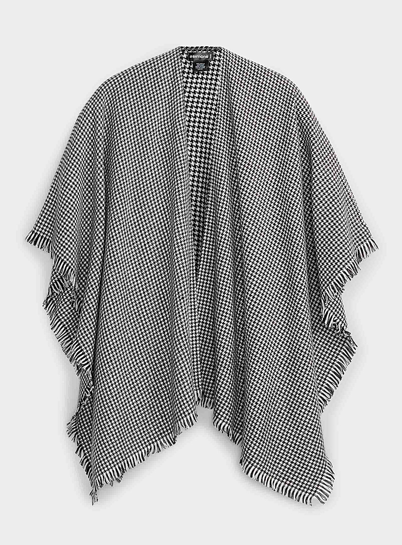 Simons Patterned Black Houndstooth shawl for women