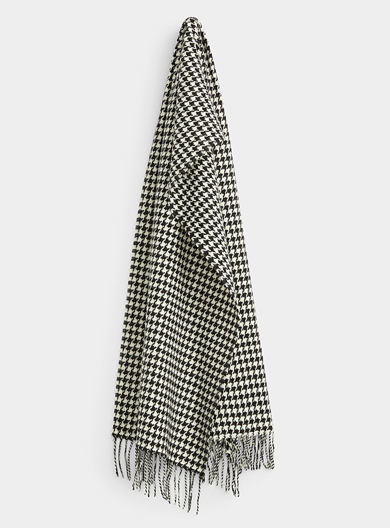 Le 31 Black and White Houndstooth scarf for men