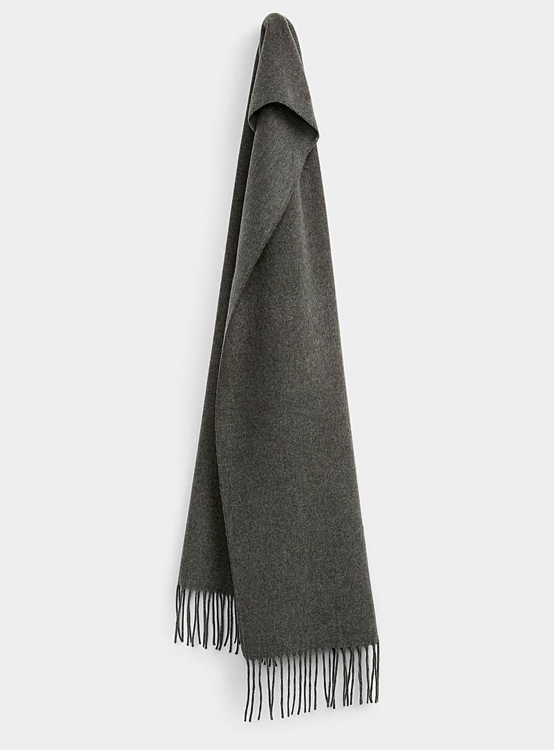 Le 31 Charcoal Solid ultra-soft scarf for men