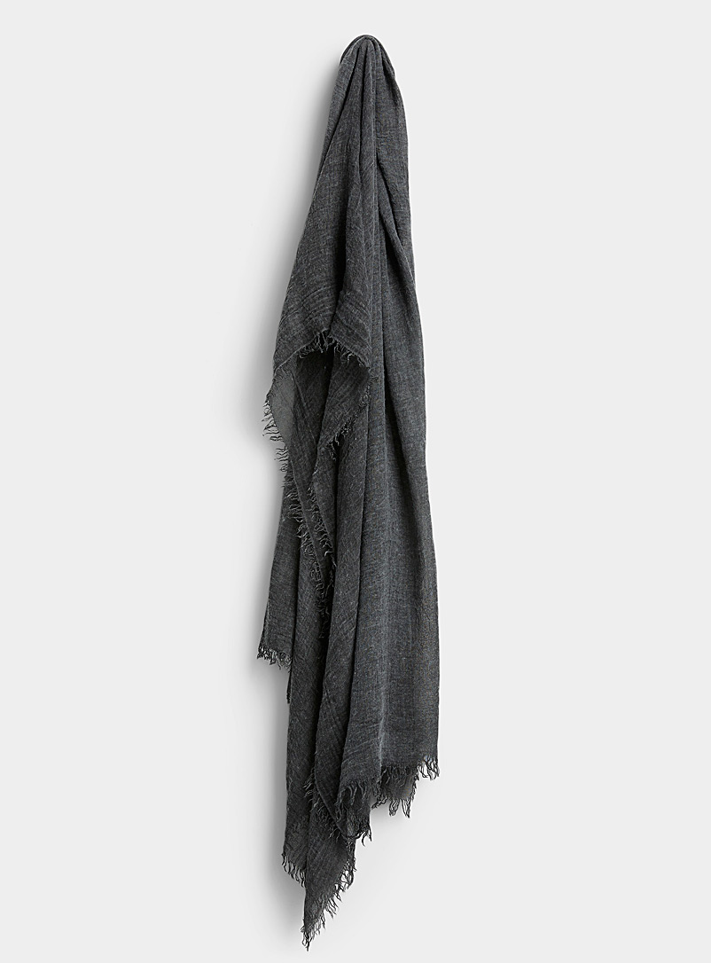 Fraas Grey Fringed raw weave scarf for women