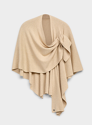 Fraas Black Solid Ruana-style shawl for women