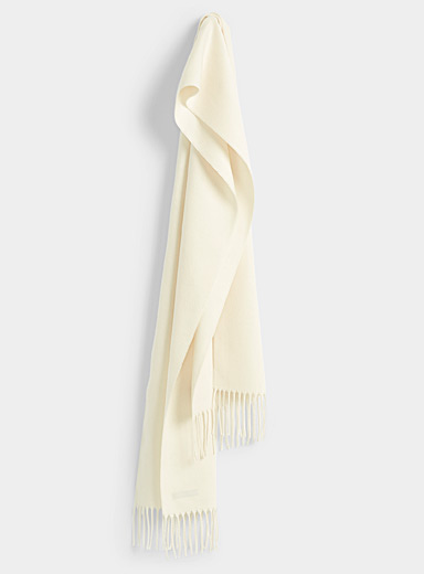 L'&eacute;charpe velout&eacute;e essentielle