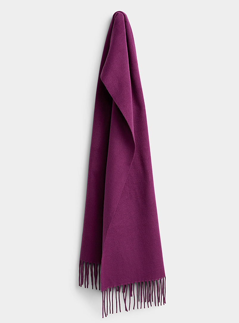 Simons Medium Crimson Essential velvety scarf for women