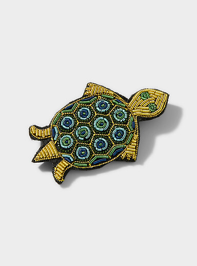 Le 31: La broche brod&eacute;e animal Jaune dor&eacute; pour homme