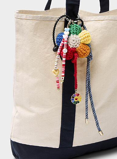 Porte-clés Kathy Van Zeeland - Breloques Fleur De Lis Et Cœurs Argentés - Occasion Très Bon état