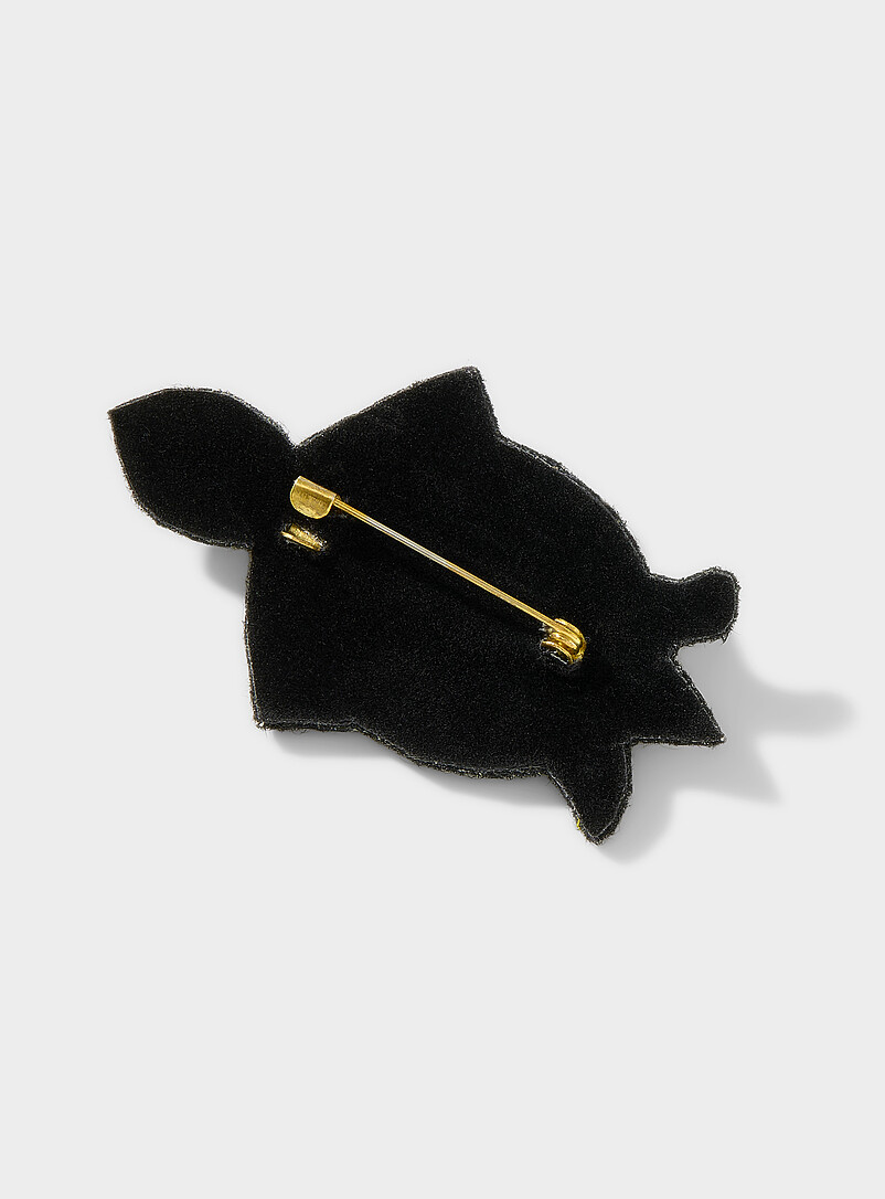 Embroidered animal brooch product image 2