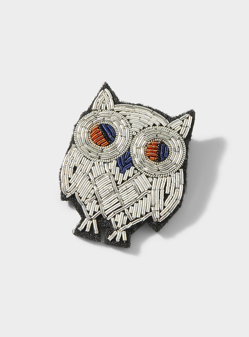 Expressive embroidered brooch product image (primary)