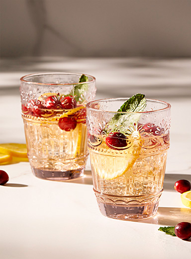Les verres fleurs emboss&eacute;es Ensemble de 2