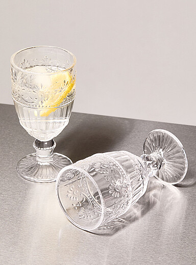Simons Maison Assorted Embossed floral wine glasses Set of 2