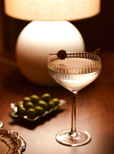 Les verres &agrave; cocktail rainures Ensemble de 2